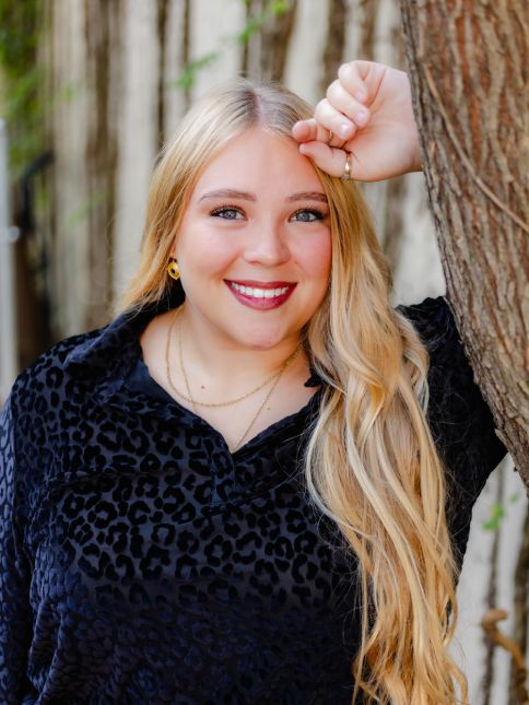 Our Team 10 MAYSI HINKLE